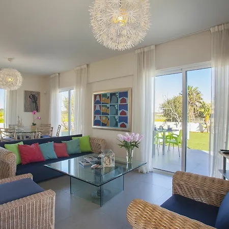 Villa Alona Sotira (Famagusta)